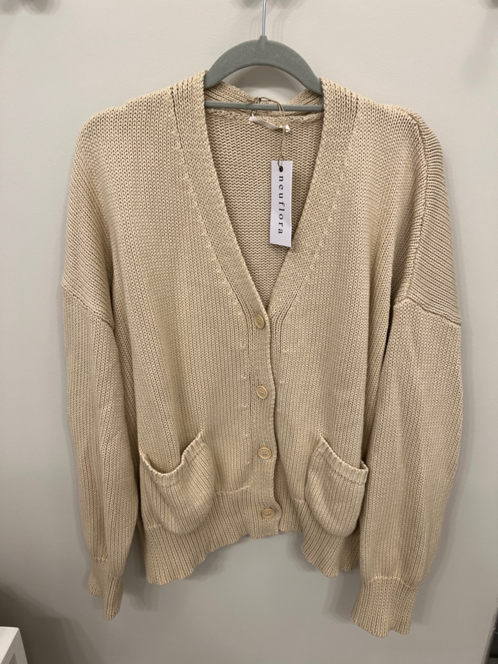 Nueflora Cream Button-Front V-Neck Pocket Cardigan